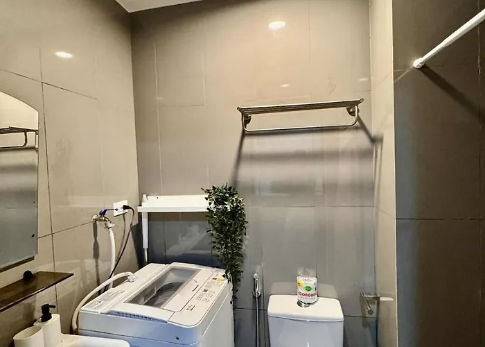 Premium Unit In Makati 35th Floor Apartment Manila
