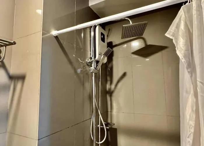 Apartment Premium Unit In Makati 35th Floor